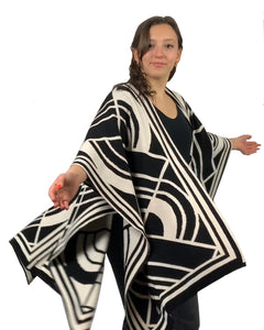 Deco Cape Black & Cream