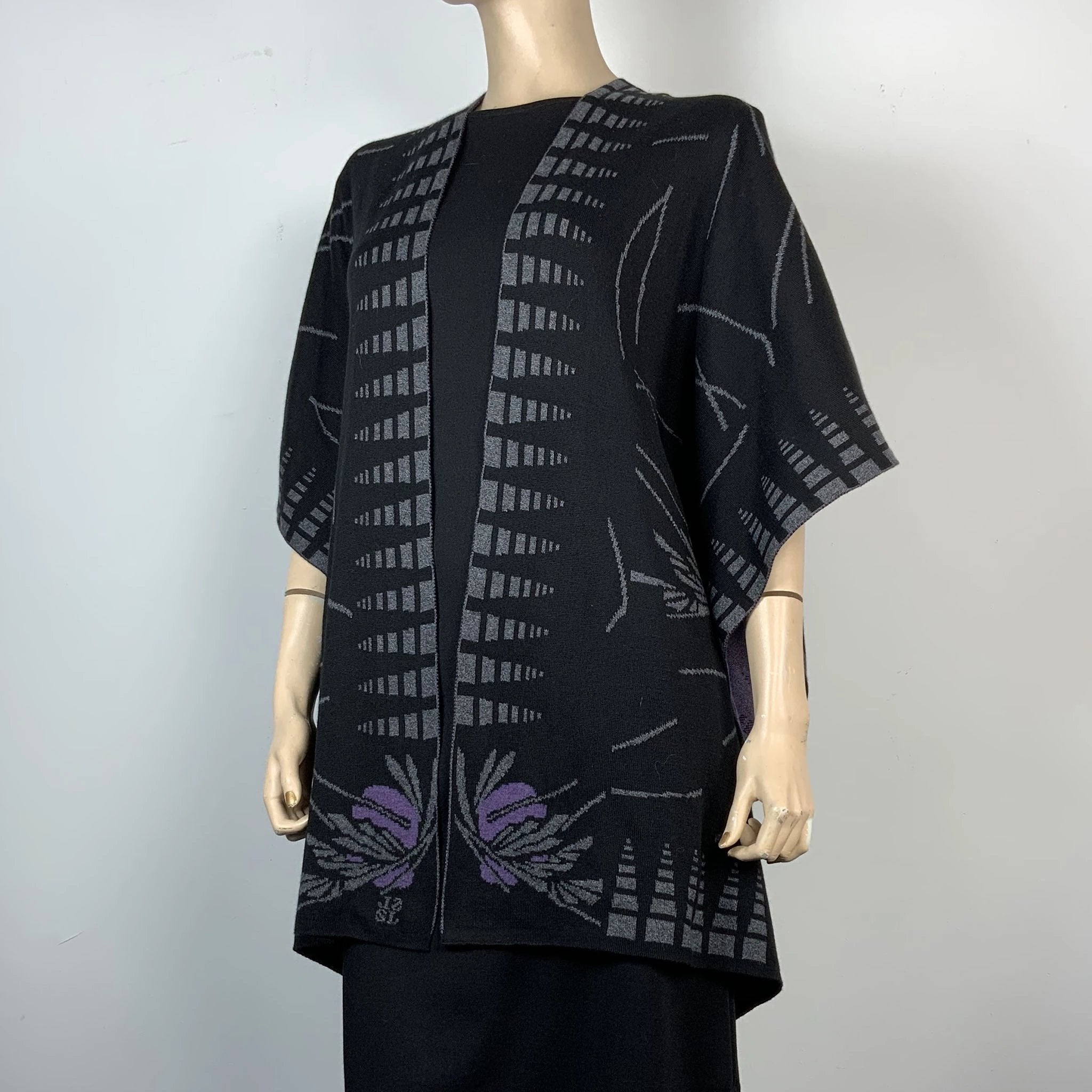 Blossom Cape  Black Charcoal Purple