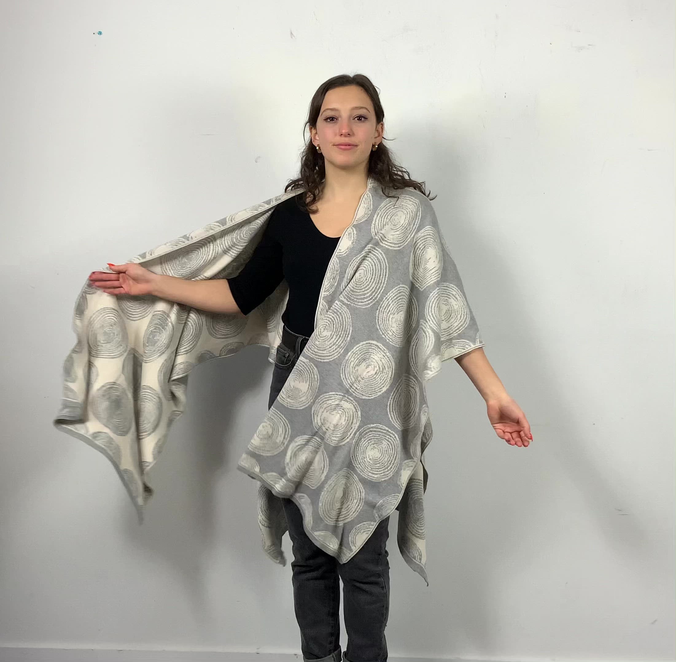 Spirals Cape Light Grey and Cream