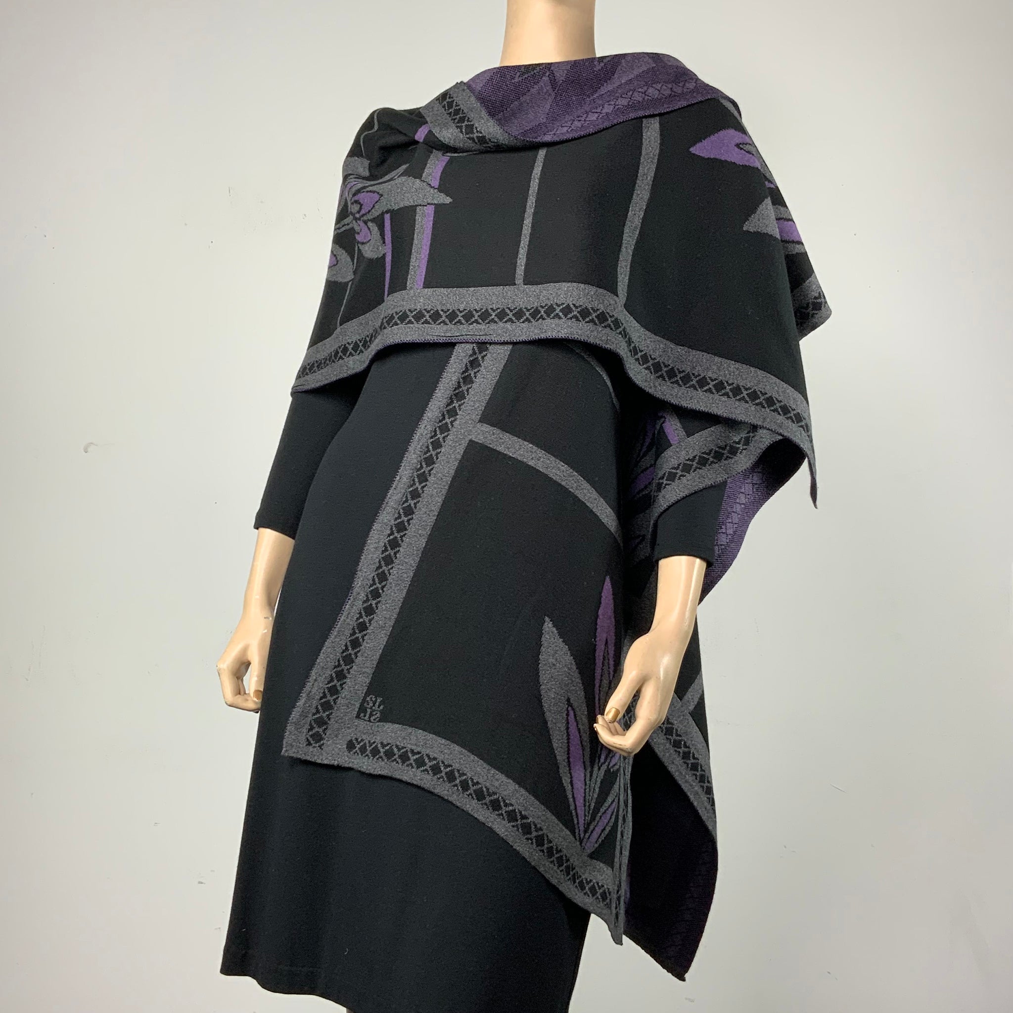 English Flower Cape Black, Grey, Purple