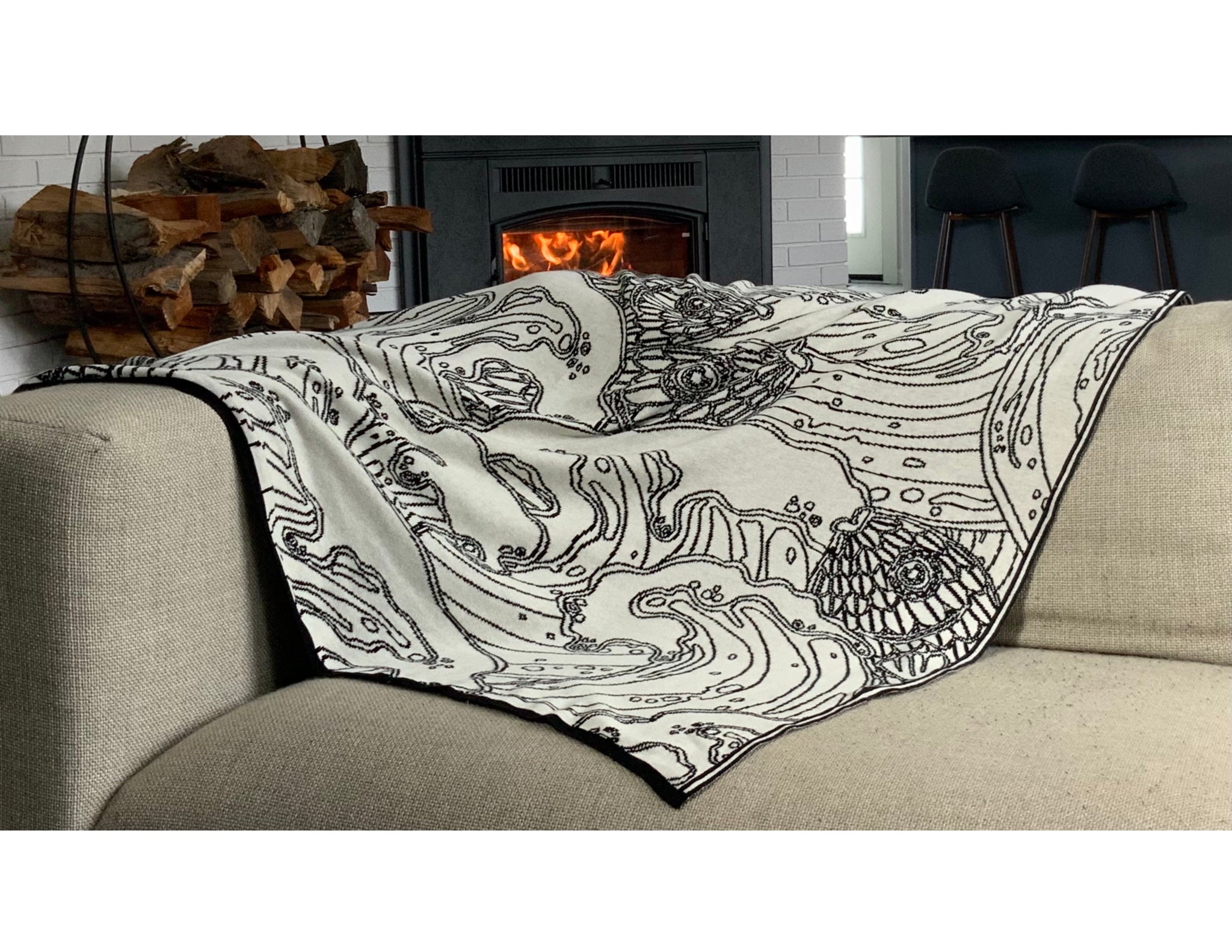 Ocean Baby Black Cream Organic Cotton Blanket Throw