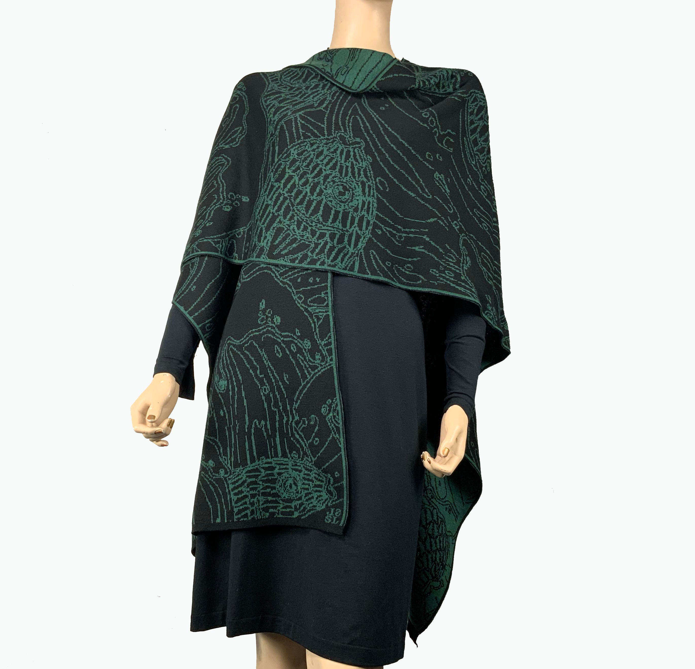 Ocean Cape Black and Hunter Green