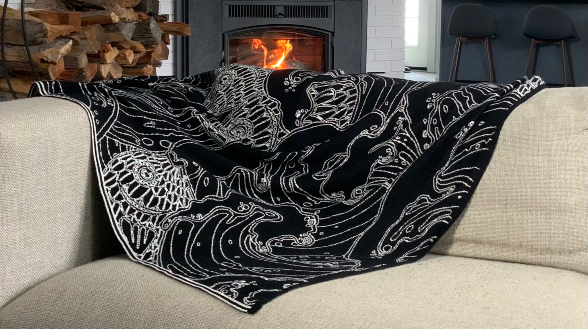 Ocean Baby Black Cream Organic Cotton Blanket Throw